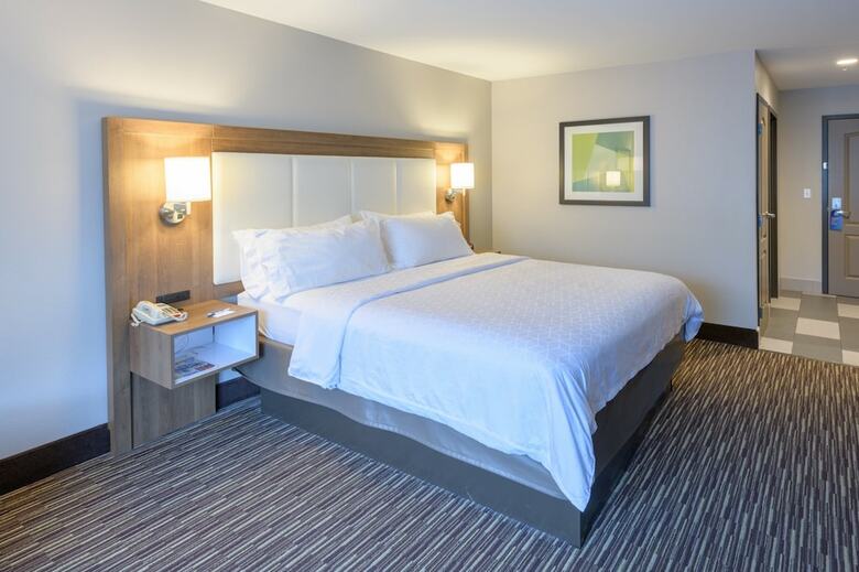 Hotel Holiday Inn Express & Suites Jamestown