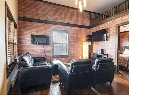 Downhill Apartments