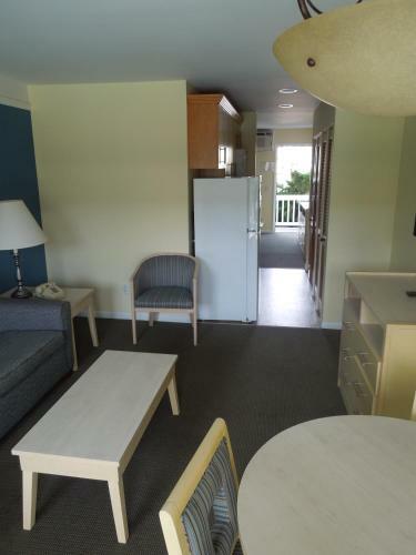 Hotel Royal Atlantic Beach Resort