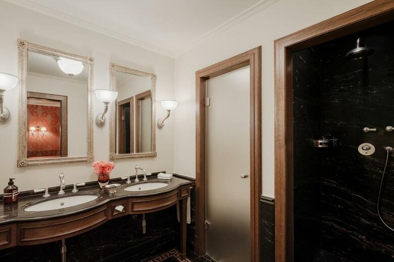 Grand Hotel Les Trois Rois