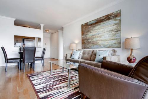 Luxury Apartments A Short Walk From Times Square