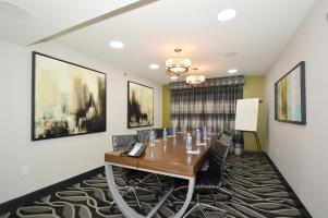 Best Western Plus Laguardia Airport Hotel