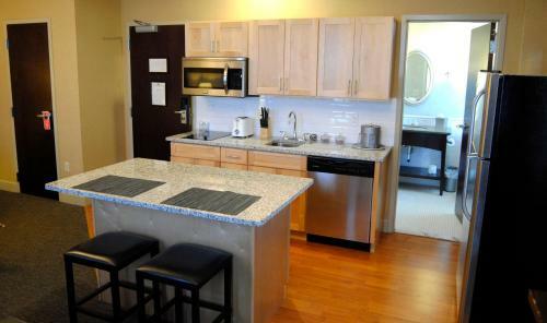 Posada The Parker Inn And Suites