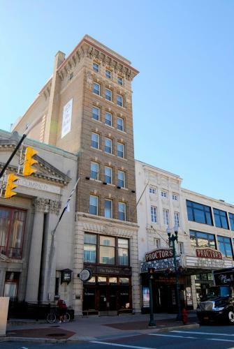 Posada The Parker Inn And Suites