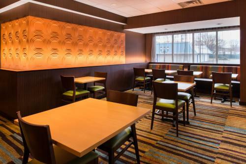 Hotel Fairfield Inn & Suites By Marriott Utica