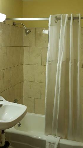 Motel Scottish Inn Utica