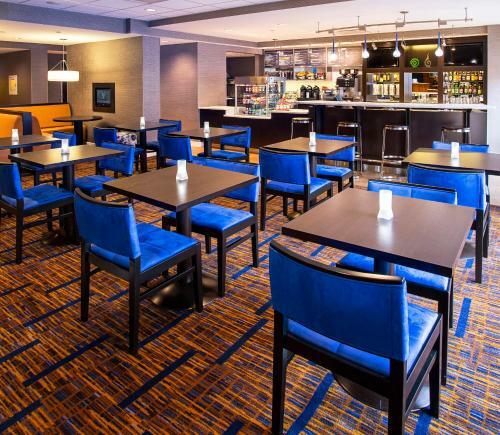 Hotel Courtyard Binghamton