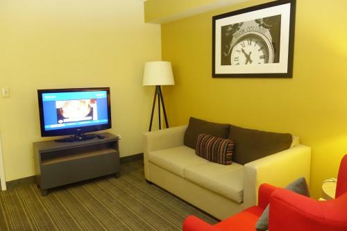 Hotel Country Suites - Burlington