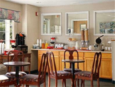 Motel 6 University