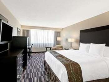 Ramada Hotel Charlotte Airport & Conference Center