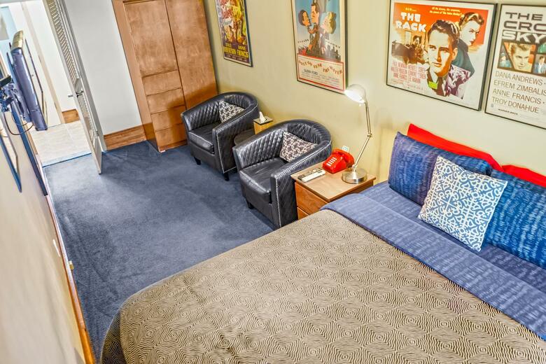 Bed & Breakfast Chelsea Pines Inn