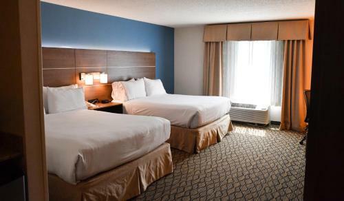 Holiday Inn Express Hotel & Suites - Concord