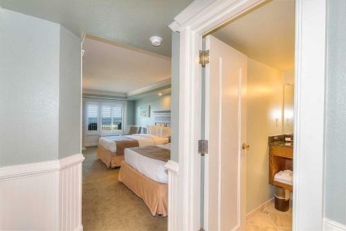 Hotel Shutters On The Banks