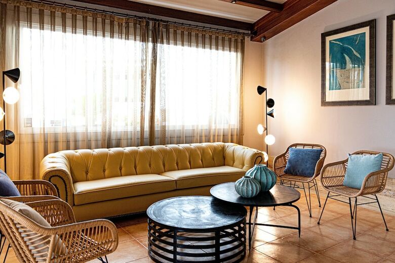 Plus Fariones Apartamentos