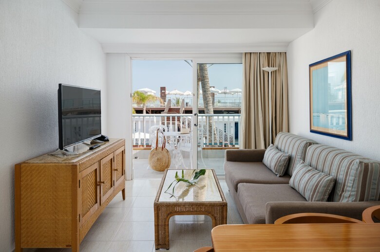 Plus Fariones Apartamentos