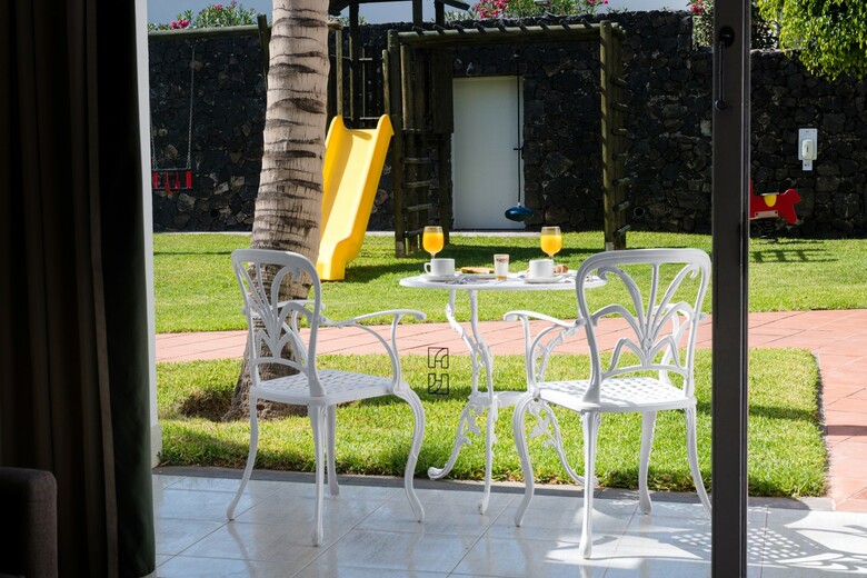 Plus Fariones Apartamentos