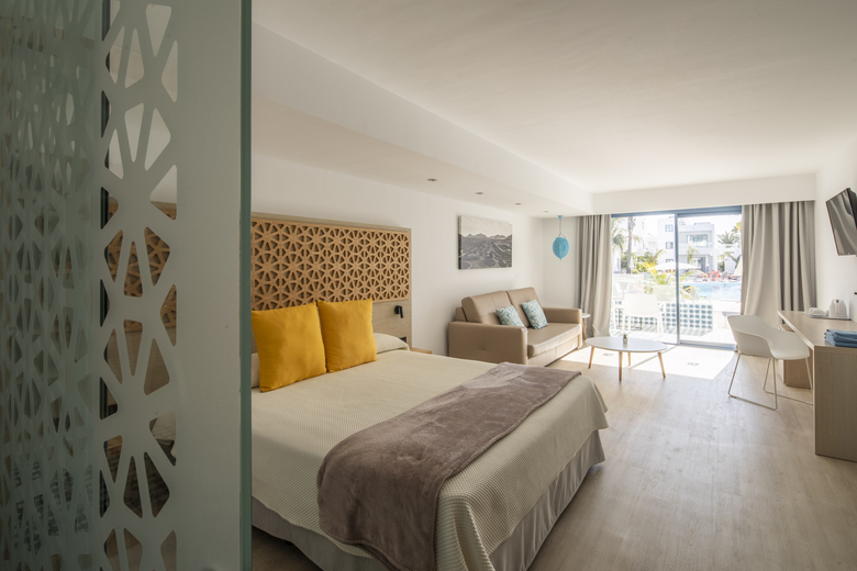 Hotel Oasis Lanz Beach Mate