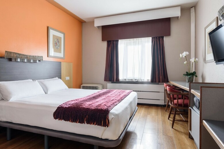 Hotel Crisol Quindos