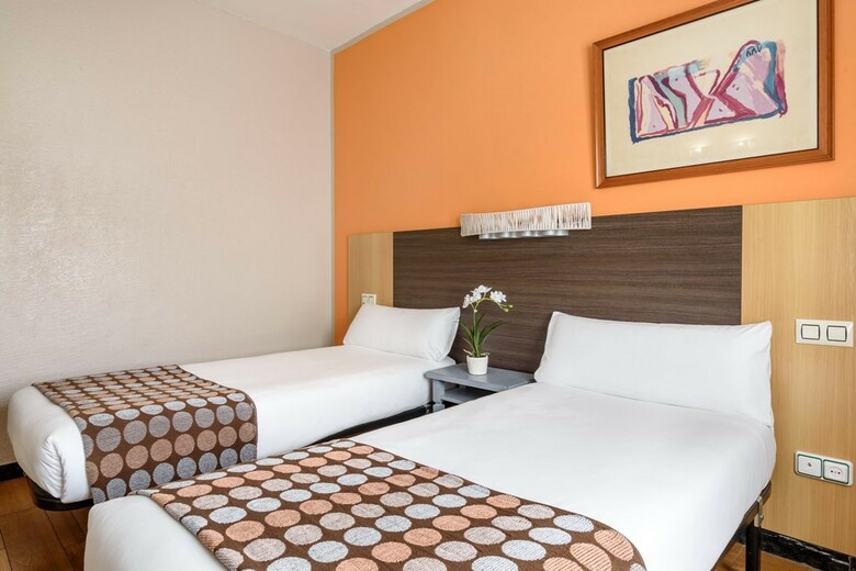 Hotel Crisol Quindos