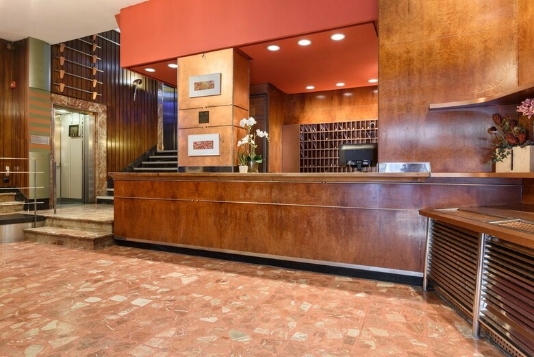Hotel Crisol Quindos