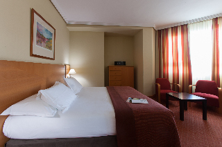 Hotel Silken Luis De Le�n