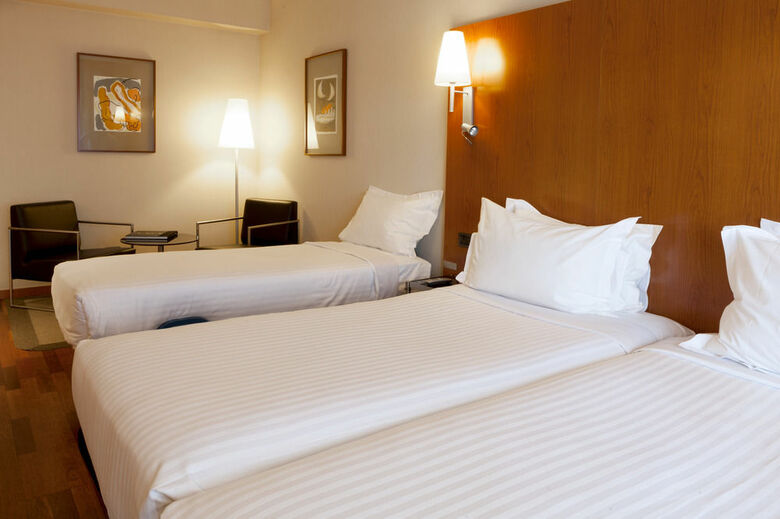 AC Hotel Le�n San Antonio By Marriott