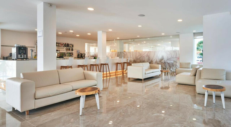Hotel Globales Cala Bona Suites Globales