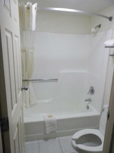 Motel Days Inn By Wyndham Raleigh Midtown