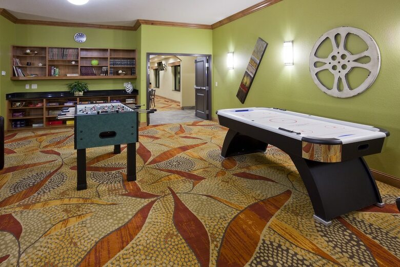 Hotel Expressway Suites Of Grand Forks