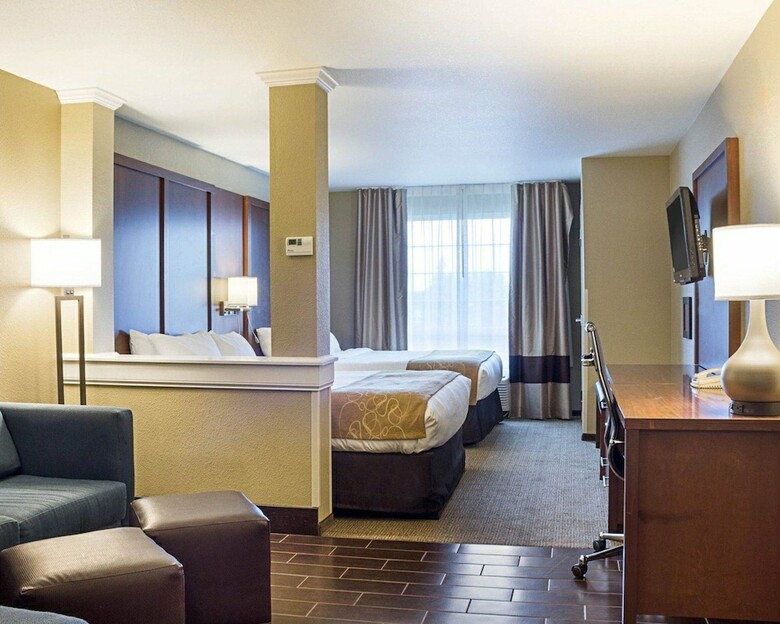 Hotel Comfort Suites Minot