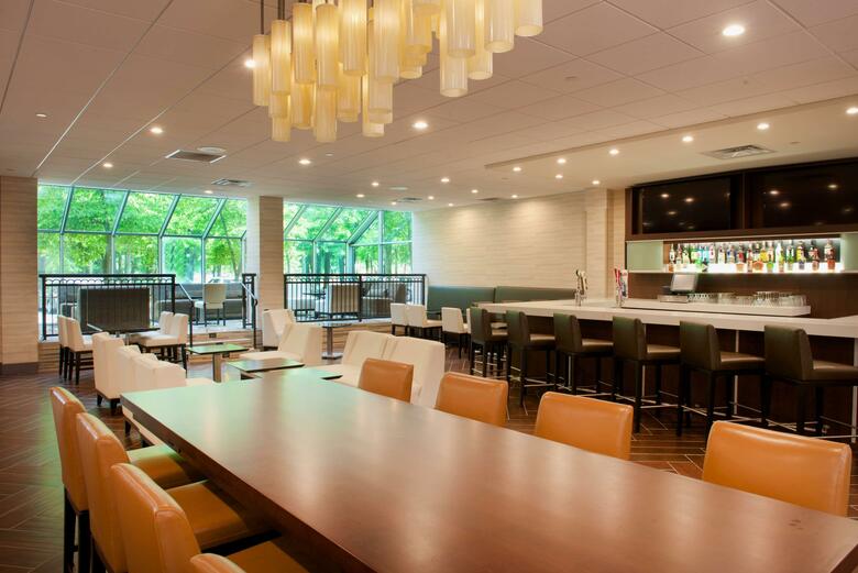Hotel Embassy Suites By Hilton Cincinnati Northeast - Blue Ash