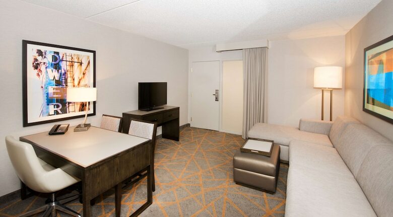 Hotel Embassy Suites By Hilton Cincinnati Northeast - Blue Ash