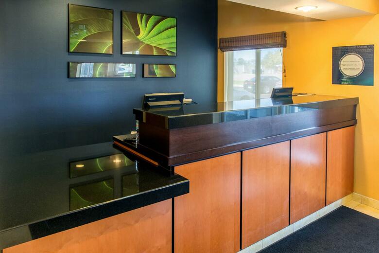Hotel Fairfield Inn & Suites Canton