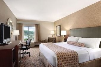 Crowne Plaza Hotel Columbus - Dublin