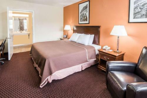 Hotel Travelodge Grove City