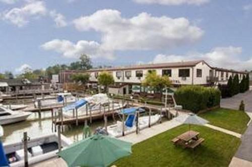Motel Americas Best Value Inn Port Clinton