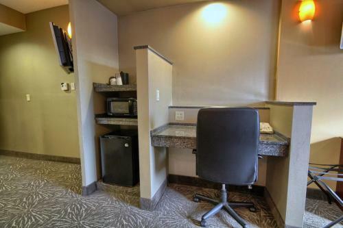 Hotel Comfort Suites Perrysburg
