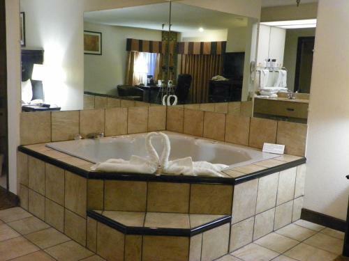 Hotel Royalton Inn & Suites Upper Sandusky