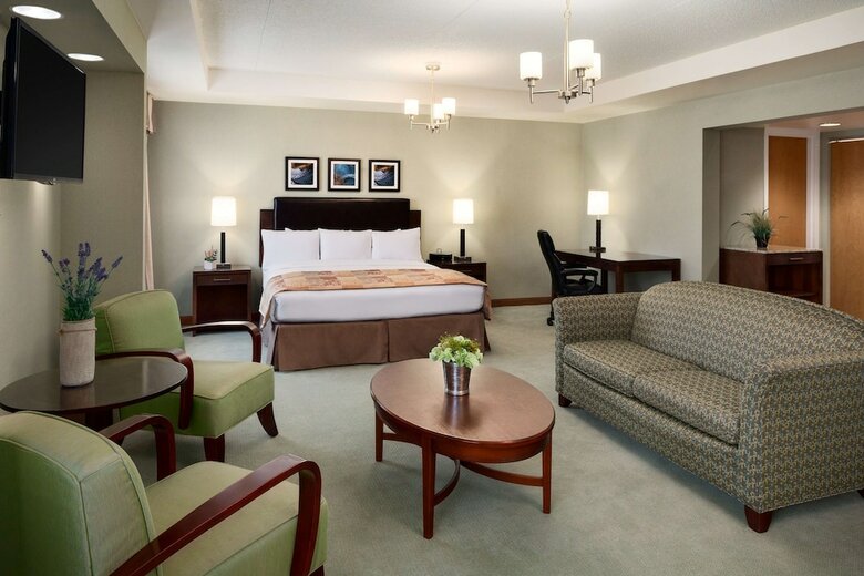 Radisson Hotel At The University Of Toledo