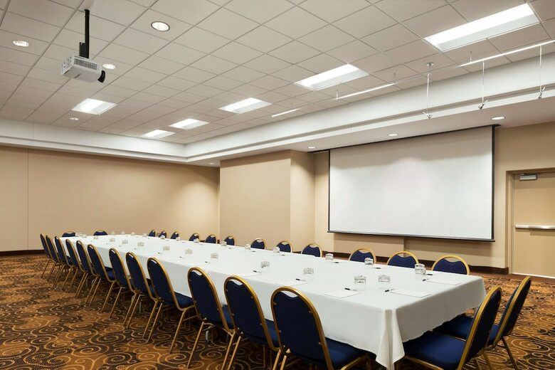 Radisson Hotel At The University Of Toledo