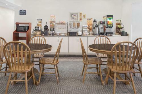 Hotel Microtel Inn & Suites By Wyndham Broken Bow
