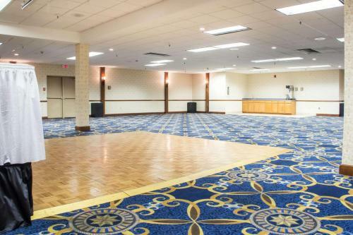 Clarion Hotel Broken Arrow