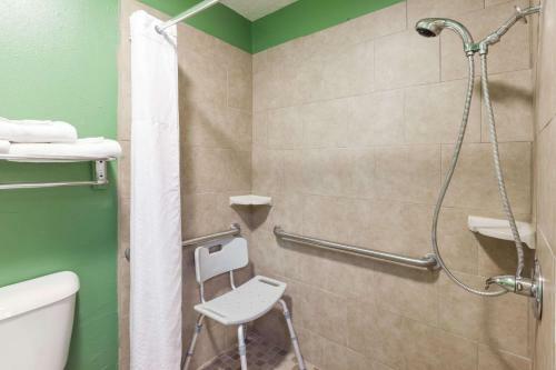 Hotel Super 8 By Wyndham Chickasha
