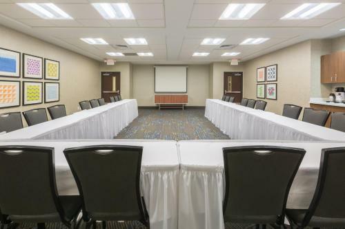 Holiday Inn Express Hotel & Suites Eugene Downtown - University