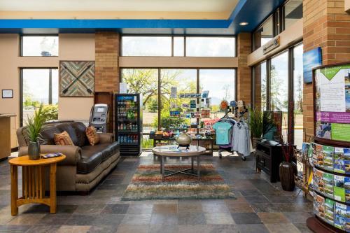 Motel Cerulean Hotel, A Running Y Property