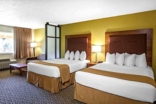 Hotel Quality Inn & Suites At Coos Bay