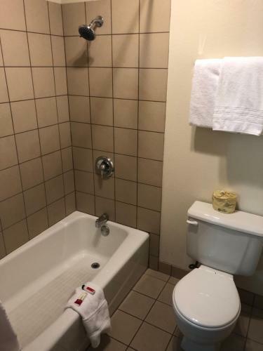 Hotel Super 8 By Wyndham Ontario