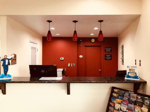Hotel Super 8 By Wyndham Ontario