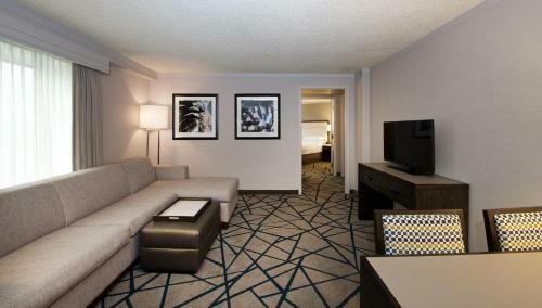 Hotel Embassy Suites By Hilton Portland Washington Square