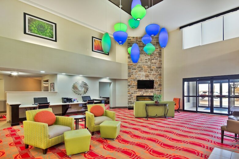 Hotel Holiday Inn Express Harrisburg Ne